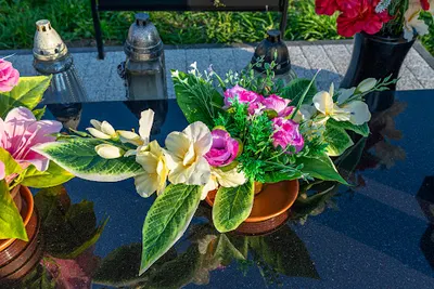 Sprzątanie Grobów, Opieka Nad Grobami w Legnicy.